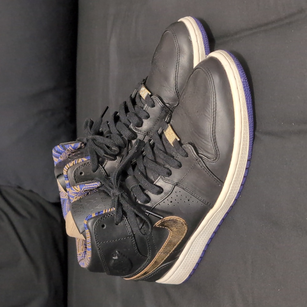 Nike Jordan 1 Retro Mid Nouveau 2014 "Black History Month" - Size 10